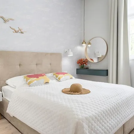 Sanhaus Apartments - Mera - Apartament Z Balkonem, Parkingiem I Klimatyzacja Przy Plazy *
